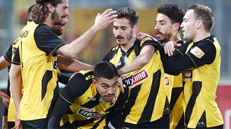 AEK Athens được đánh giá cao hơn đối thủ